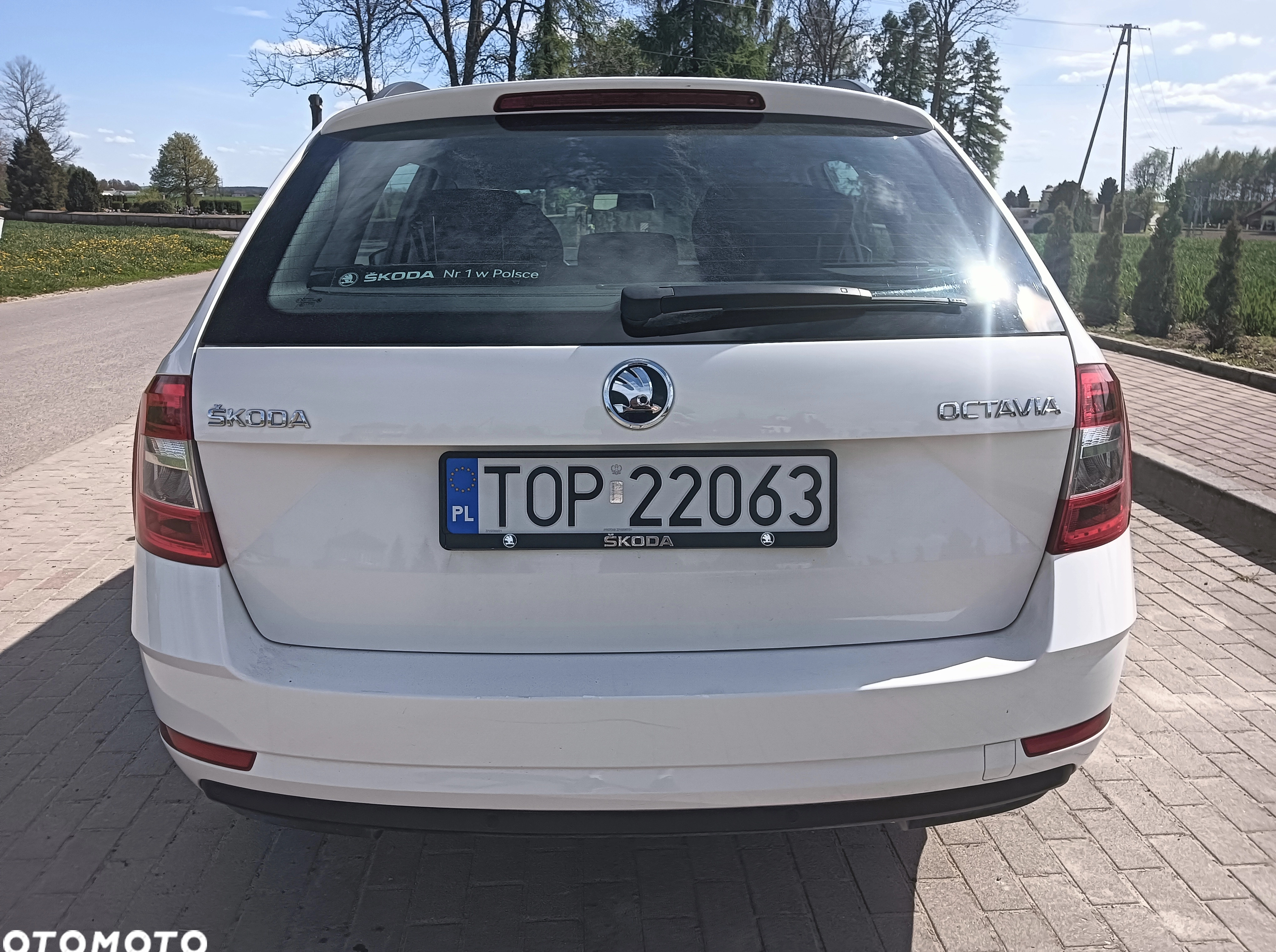 Skoda Octavia cena 40500 przebieg: 224000, rok produkcji 2019 z Opatów małe 37
